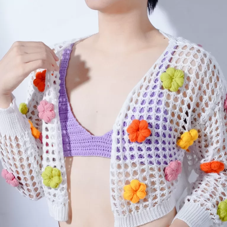 lyly cardigan, lightweight cardigan, women's knitwear, flower-patterned crochet cardigan, short-length cardigan, crochet crop top