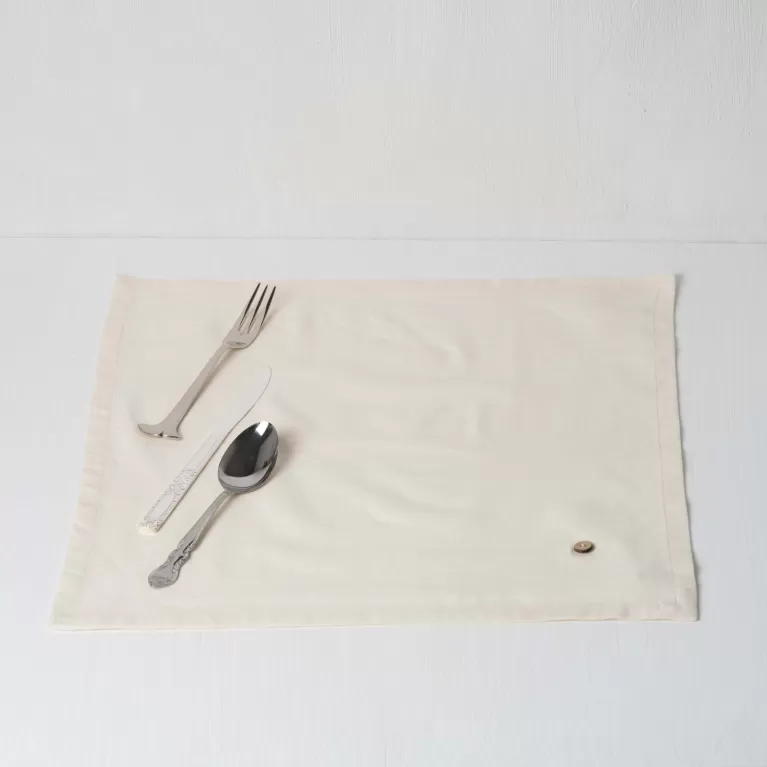 khăn ăn trơn nút gỗ dừa, vải bamboo linen, phong cách tối giản, thiết kế hiện đại, may đo thủ công, sản phẩm chất lượng