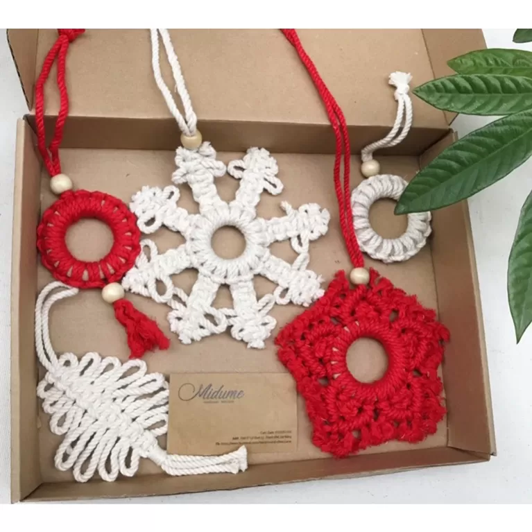 macrame small decoration, set of 5, intricately handcrafted, unique decorative accessories, durable cotton material
