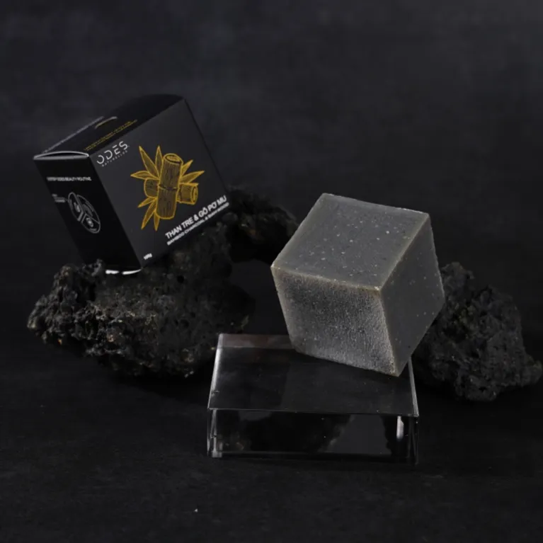 bamboo charcoal & siam wood soap, deep cleansing, natural ingredients, no preservatives or artificial colors, organic soap