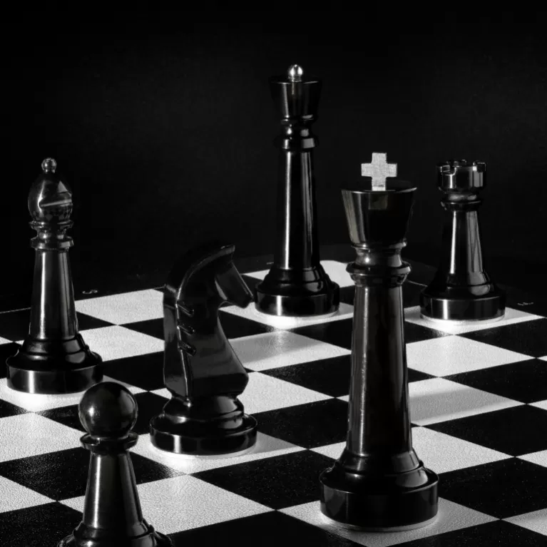 lumina chess, monochrome version - maztermind, strategy game, monochrome chess set, beautifully designed chess