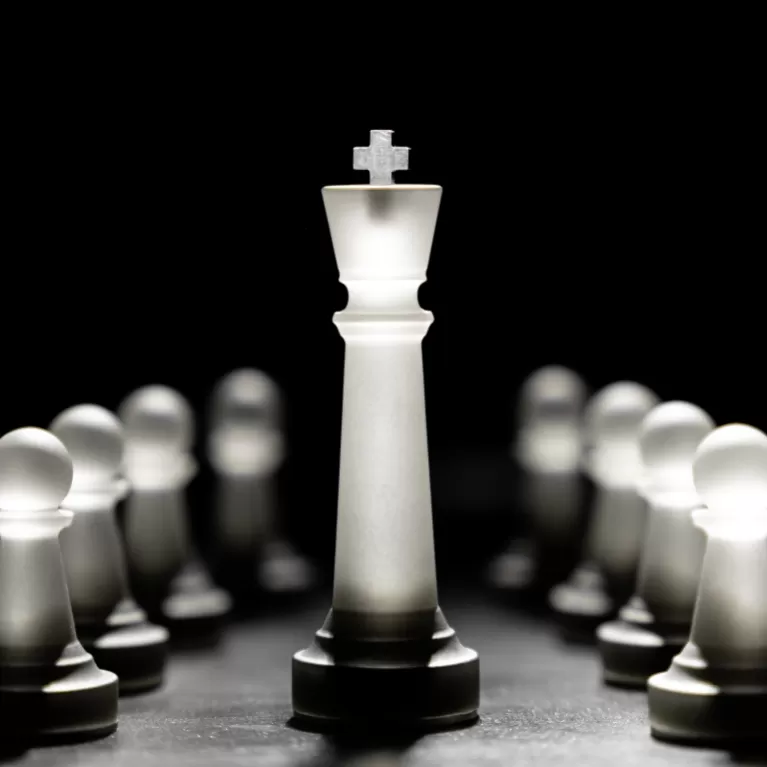 lumina chess, monochrome version - maztermind, strategy game, monochrome chess set, beautifully designed chess