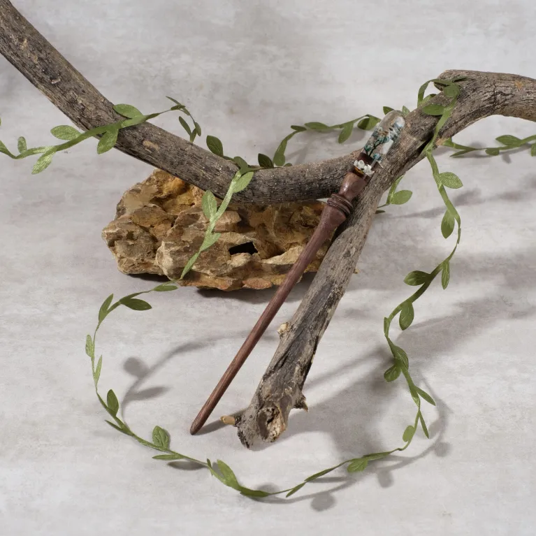 carved resin & wooden hair stick, traditional beauty, sturdy material, not easily breakable, exquisite craftsmanship