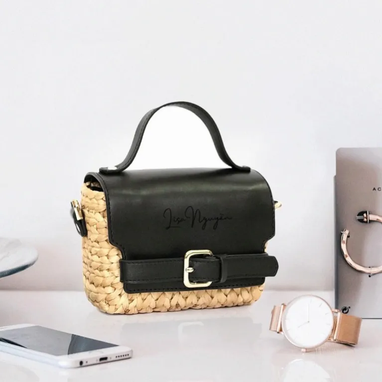 small little joy water hyacinth bag, compact crossbody bag, made of natural straw and premium leather, youthful and elegant design