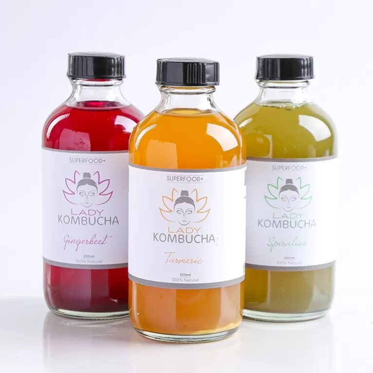 kombucha superfood 3 vị 500ml, lợi khuẩn tốt cho tiêu hóa, hỗn hợp gừng củ dền nghệ tảo, dinh dưỡng lợi khuẩn, quà tặng gia đình, lợi khuẩn, trà lên men, lên men, tốt cho tiêu hóa, lady kombucha, chus