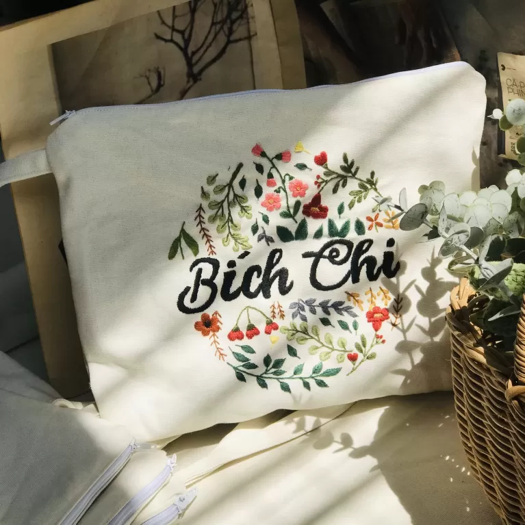 ví vải thêu tên