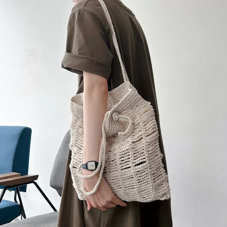 “mi goi” crochet bag, simple design, youthful style, handcrafted yarn bag, durable len cotton material, neutral colors