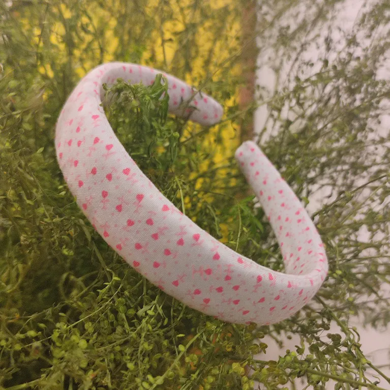 floral fabric headband, cute pattern, bright colors, vintage style, a gift for gentle and feminine girls