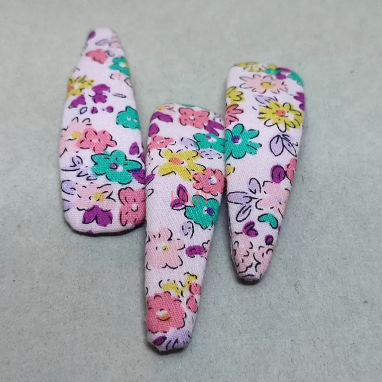 flower fabric hair clip, diverse patterns and colors, adorable hair accessory, a gift for girlfriends or little girls
