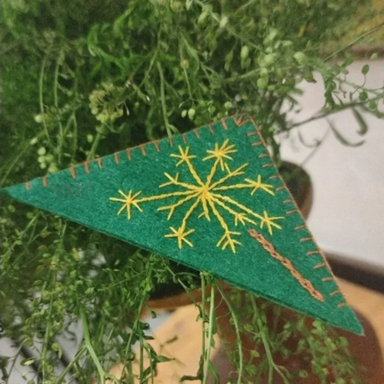 fabric corner bookmark, various designs 2, diverse designs, meticulous hand-embroidered patterns, exquisite handmade products