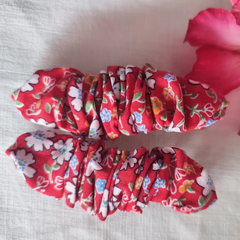 flower fabric vintage hair clip, stylish hair clip, various floral patterns, elegant hair accent, handcrafted hair clip