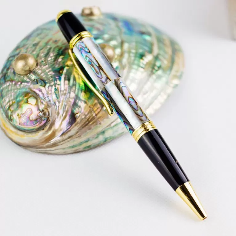 craftsmanship mother of pearl pen, exquisite craftsmanship, intricate patterns, elegant and luxurious beauty, premium gift