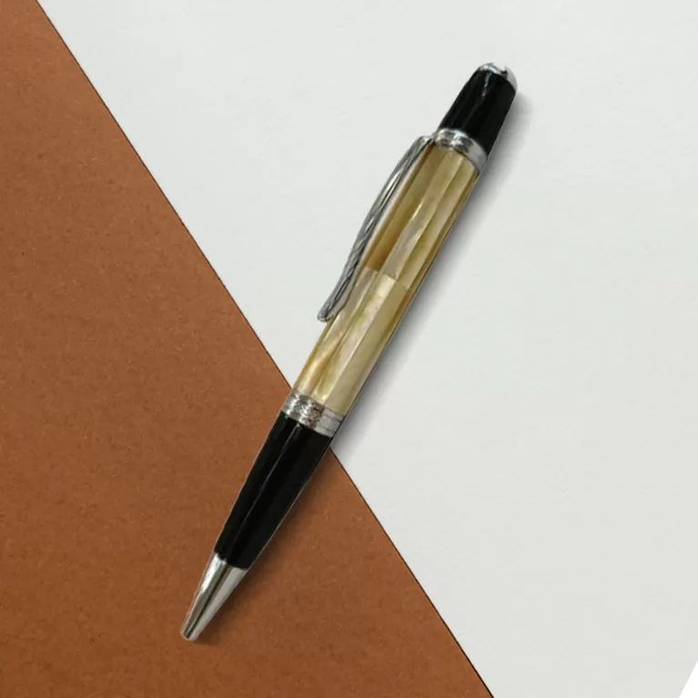 craftsmanship mother of pearl pen, exquisite craftsmanship, intricate patterns, elegant and luxurious beauty, premium gift