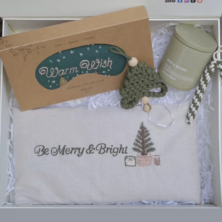 name embroidered herbal eye pillow, linen eye compress pillow, hot and cold eye compress, sleep-inducing eye compress