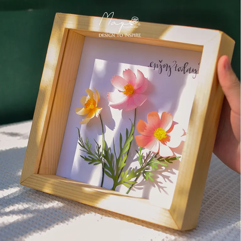 Tranh Hoa Giấy Handmade Trang Trí - Hoa Sao Nhái Maypaperflower Khung Gỗ Size 19 x 19cm