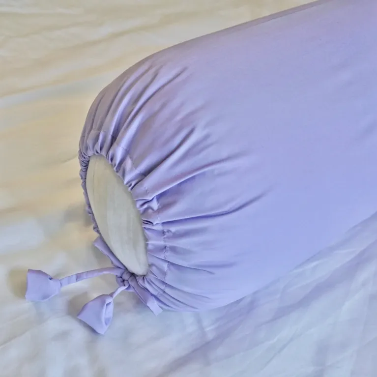 vỏ gối ôm cotton cao cấp size 70 x 100cm, mềm mại và êm ái cho da, ít nhăn và ít bị xù lông, nhiều lựa chọn màu sắc