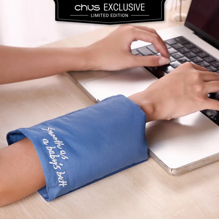 gối kê tay hạt lanh, wrist pillow, love yourself, quà tặng cá nhân hoá, personalized gifts, chus, chusvn, la touche