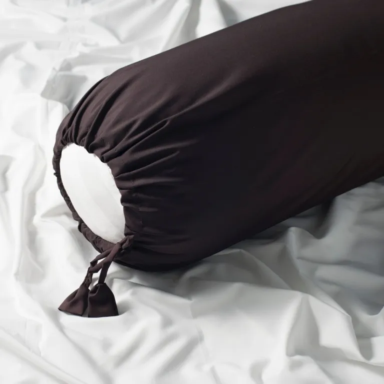 vỏ gối ôm cotton cao cấp size 70 x 100cm, mềm mại và êm ái cho da, ít nhăn và ít bị xù lông, nhiều lựa chọn màu sắc