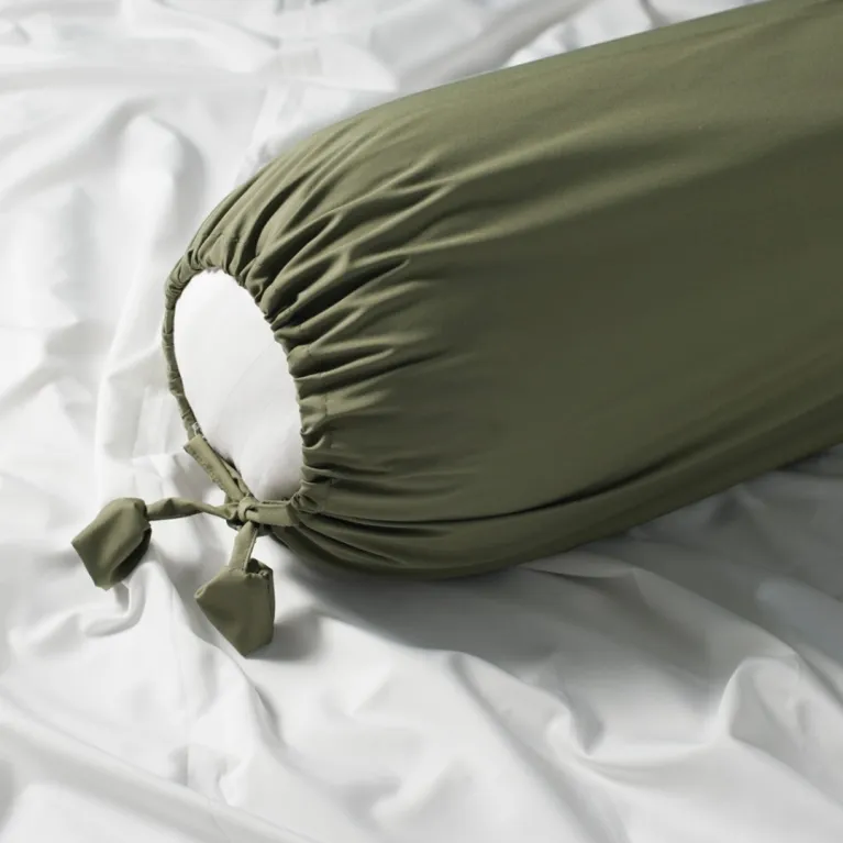 vỏ gối ôm cotton cao cấp size 70 x 100cm, mềm mại và êm ái cho da, ít nhăn và ít bị xù lông, nhiều lựa chọn màu sắc
