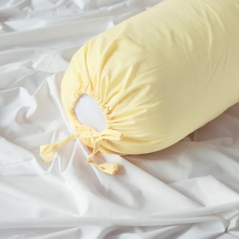 vỏ gối ôm cotton cao cấp size 70 x 100cm, mềm mại và êm ái cho da, ít nhăn và ít bị xù lông, nhiều lựa chọn màu sắc