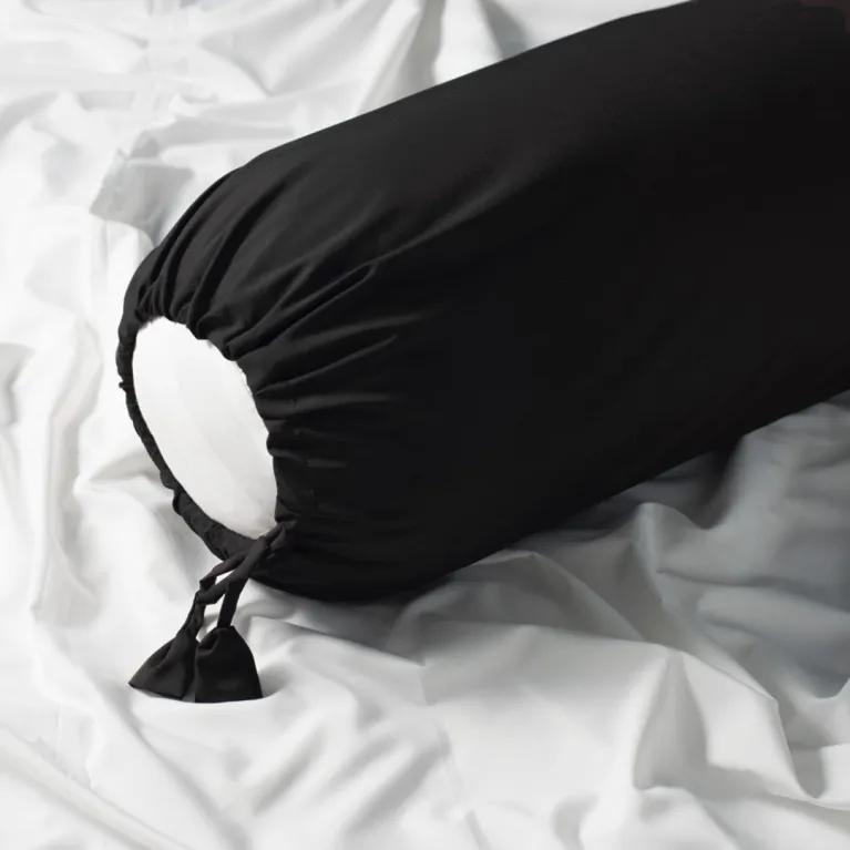 vỏ gối ôm cotton cao cấp size 70 x 100cm, mềm mại và êm ái cho da, ít nhăn và ít bị xù lông, nhiều lựa chọn màu sắc