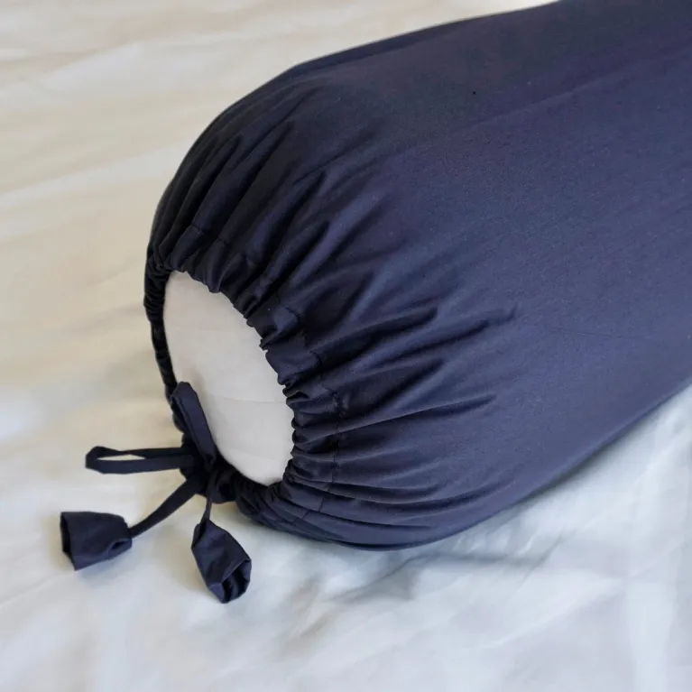 vỏ gối ôm cotton cao cấp size 70 x 100cm, mềm mại và êm ái cho da, ít nhăn và ít bị xù lông, nhiều lựa chọn màu sắc