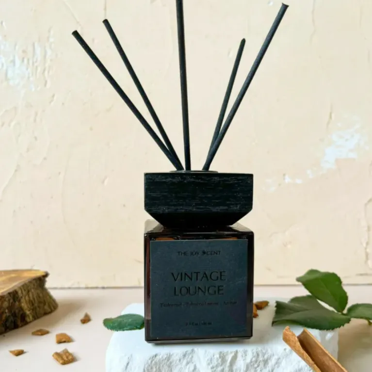 Tinh Dầu Khuếch Tán Vintage Lounge, Khoảnh Khắc Thư Giãn Đẳng Cấp, Thành Phần Thiên Nhiên, Tinh Dầu Cao Cấp, Quà Tặng Mùi Hương, Quà Tặng Tinh Tế