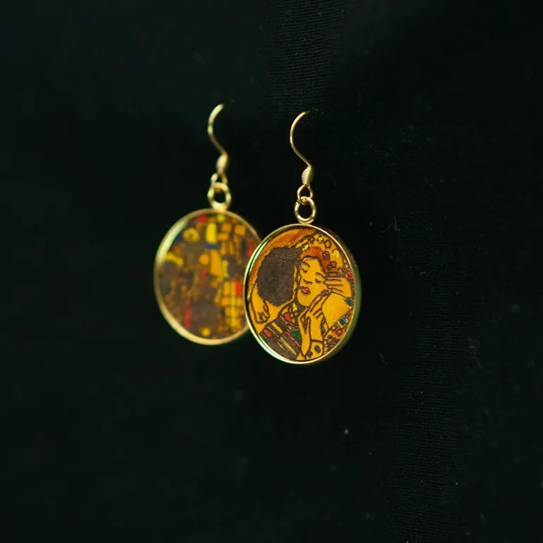 “The Kiss” Metal Earrings with Hand-Drawn Leather, Brilliant Colors of Love, Famous Painting Earrings Collection, Gustav Klimt Pattern, Unique Gifts