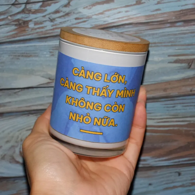 "Càng Lớn, Càng Thấy Mình Không Còn Nhỏ Nữa" Scented Candle Gift, Unique Scented Candle, Meaningful Gifts, Perfect Gifts For Friends, Decorative Item