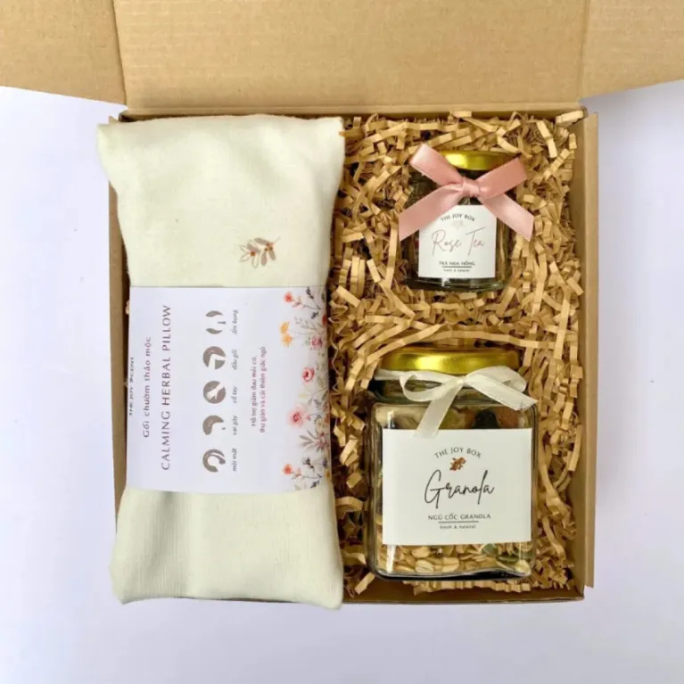 Hộp Quà Herbal Serenity, Nâng Niu Cơ Thể Toàn Diện, Gối Chườm, Trà Hoa, Ngũ Cốc Dinh Dưỡng, Hộp Quà 20/10, Hộp Quà Tặng Nữ, Hộp Quà Sức Khỏe