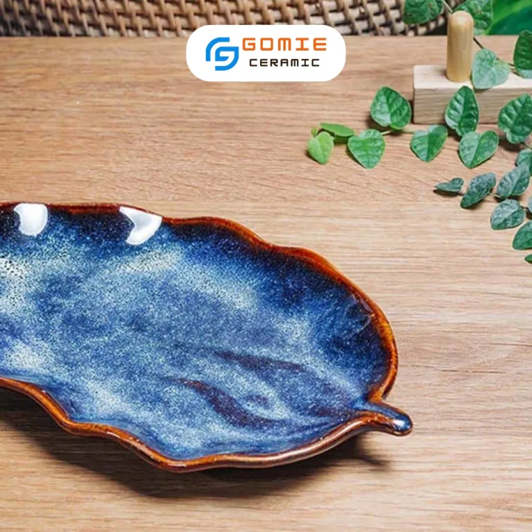 Ocean Blue Fire-Glazed Grape Leaf Plate, 29 x 14cm, Bat Trang Ceramics, Uniquely Designed Ceramic Plate, Fire-Glazed Ceramic Dish, Kitchen Utensils