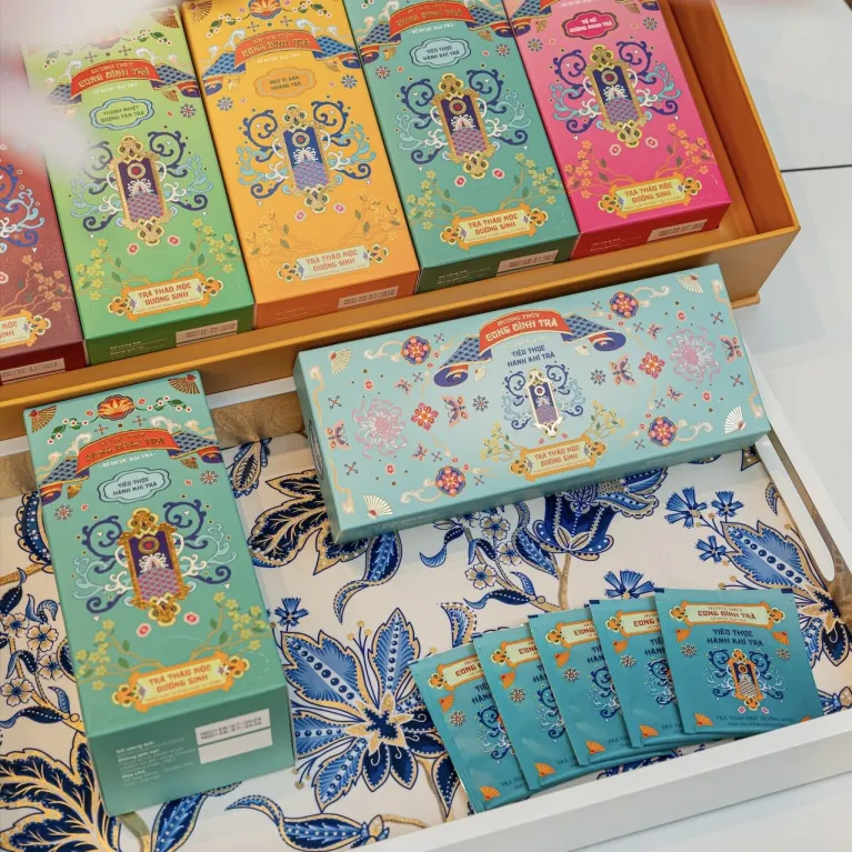 Boost your health with Blood Circulation Herbal Tea, a natural stroke prevention tea made from premium Hue herbal tea bags, packed with health-boosting natural herbs – the perfect Vietnamese gift for family.