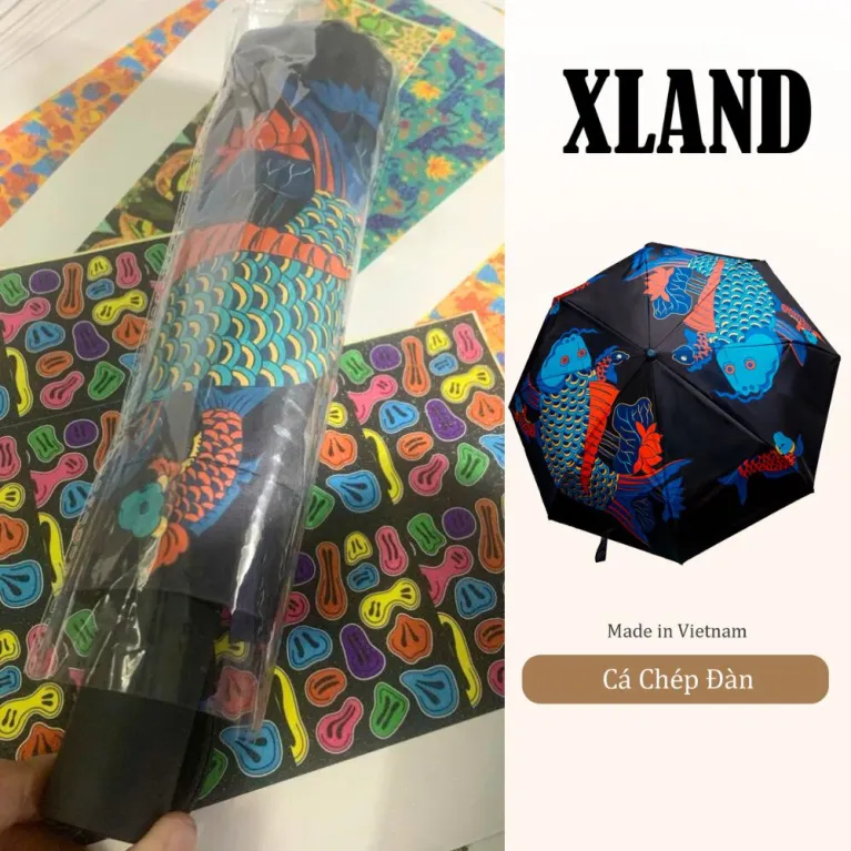 Ô Cá Chép Đàn lấy cảm hứng từ tranh dân gian Đông Hồ, lý tưởng cho mọi thời thiết làm ô che mưa, ô che nắng, chắc chắn sẽ là một ý tưởng quà tặng độc đáo, quà tặng Việt Nam thú vị