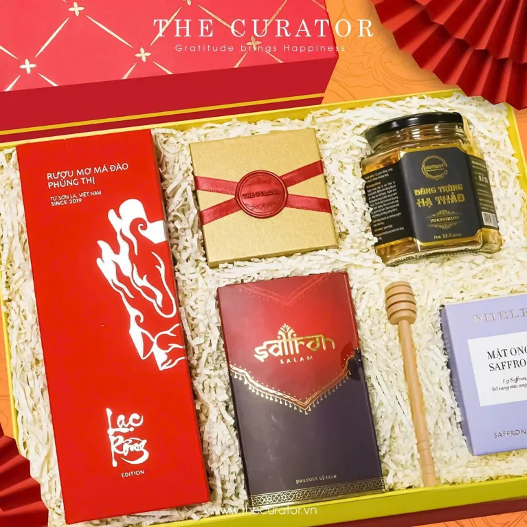 The "Prosperity" Tet Gift Set, featuring wine, tea, and premium herbs, is a heartfelt way to convey joyous New Year wishes, making it a perfect choice for corporate Tet gifts and authentic Vietnamese presents