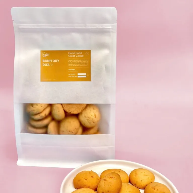 These Coconut Biscuits, crafted with premium ingredients for a harmonious sweet & savory flavor, make the perfect healthy snack, ideal for a light meal or convenient breakfast, and are free of preservatives, making them an excellent gift for workmates