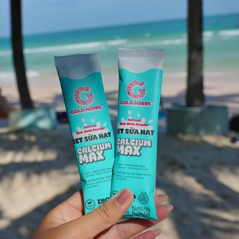 The Calcium Max Nut Milk Set with 12 tubes is the perfect calcium-boosting nut milk to awaken your powerful body, providing a nutritious and convenient breakfast - an ideal health gift for a strong start to the day!