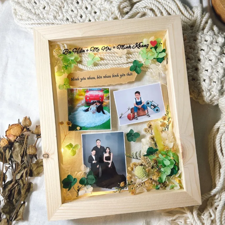 The Dried Flower and Personalized Photo Frame beautifully preserves the beauty of the moment, blending handmade dried flower art with a timeless touch - an elegant and meaningful Women's Day gift for her