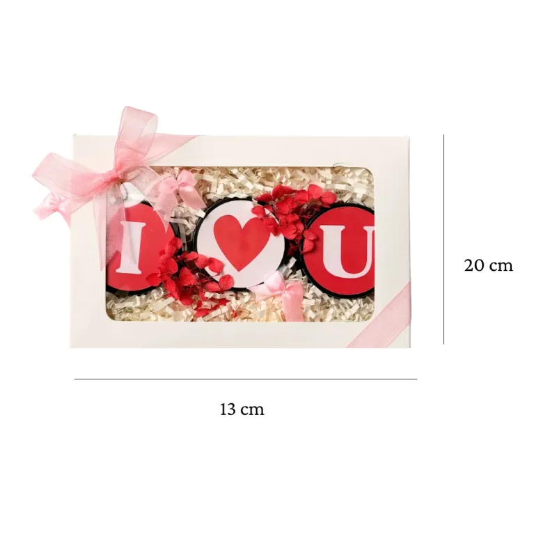 Hộp Quà Valentine "I Heart U" – set quà Valentine độc đáo với nến thơm và thông điệp ẩn, gửi gắm yêu thương qua những nốt hương tinh tế, hoàn hảo để dành tặng người yêu.