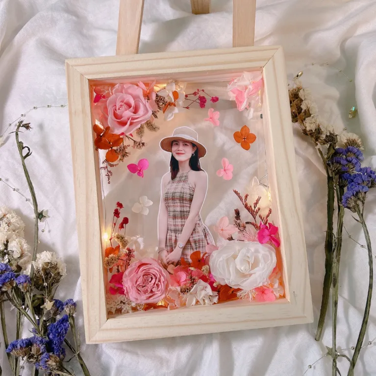 Eternal Rose & Photo Frame - De Florist Saigon | CHUS