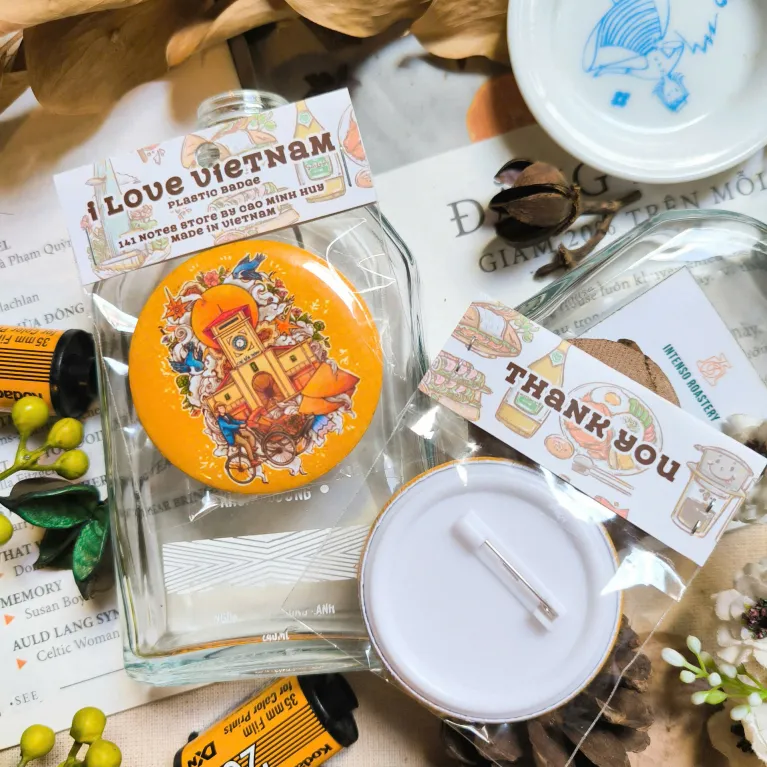 The Vietnamese Pattern Lapel Pin is a charming bag badge and cute accessory that lets you bring Vietnam's essence everywhere, making it a perfect handmade gift for foreigners and a meaningful Vietnamese souvenir.The Vietnamese Pattern Lapel Pin is a charming bag badge and cute accessory that lets you bring Vietnam's essence everywhere, making it a perfect handmade gift for foreigners and a meaningful Vietnamese souvenir.The Vietnamese Pattern Lapel Pin is a charming bag badge and cute accessory that lets you bring Vietnam's essence everywhere, making it a perfect handmade gift for foreigners and a meaningful Vietnamese souvenir.
