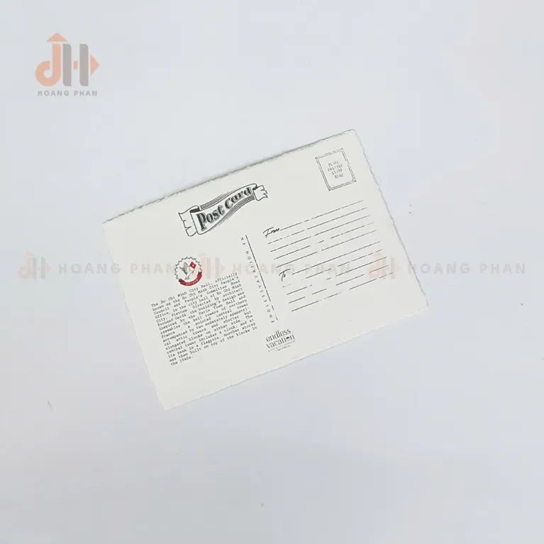 Bưu Thiếp Giấy Bồi Ủy Ban Nhân Dân Thành Phố, một phần của BST Tôi Yêu Sài Gòn, tôn vinh di sản kiến trúc đô thị qua từng nét thiệp vẽ tay tinh tế trên postcard giấy bồi, trở thành món quà lưu niệm đầy ý nghĩa.