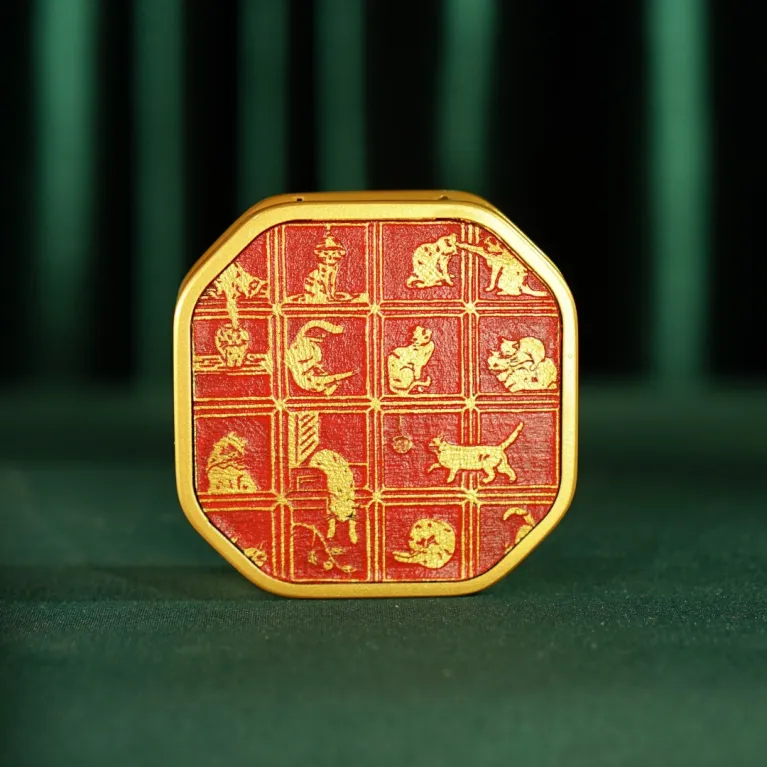 The "Cat & Box" Hand-Drawn Leather Mirror combines personalized engraving with interesting stories about life, featuring a premium mica mirror, making it a perfect personalized birthday gift.