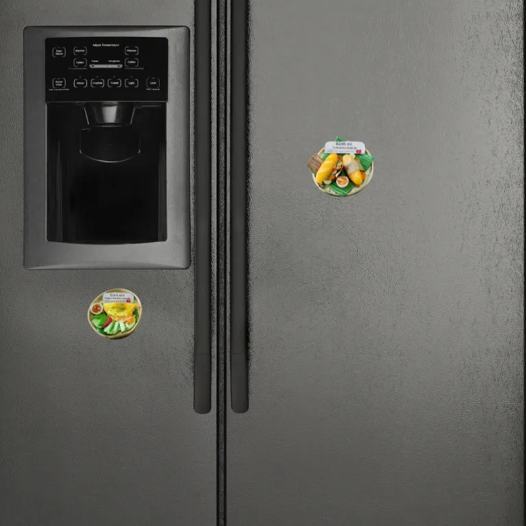 The Vietnamese Food Round Tray Magnet from the Little Vietnam Collection is a beautifully crafted Vietnamese-themed refrigerator magnet, making it a perfect handmade souvenir and a unique Vietnamese souvenir to cherish the flavors of Vietnam.