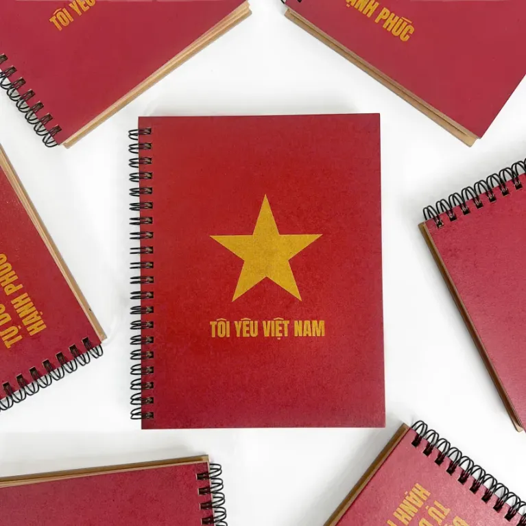 Sổ Tay Quốc Kỳ Việt Nam, tức Sổ tay lò xo cờ đỏ sao vàng chào mừng lễ 30/4, khơi dậy hào khí ngày thống nhất, là món quà lưu niệm Việt Nam ý nghĩa và đầy tự hào.Sổ Tay Quốc Kỳ Việt Nam, tức Sổ tay lò xo cờ đỏ sao vàng chào mừng lễ 30/4, khơi dậy hào khí ngày thống nhất, là món quà lưu niệm Việt Nam ý nghĩa và đầy tự hào.Sổ Tay Quốc Kỳ Việt Nam, tức Sổ tay lò xo cờ đỏ sao vàng chào mừng lễ 30/4, khơi dậy hào khí ngày thống nhất, là món quà lưu niệm Việt Nam ý nghĩa và đầy tự hào.Sổ Tay Quốc Kỳ Việt Nam, tức Sổ tay lò xo cờ đỏ sao vàng chào mừng lễ 30/4, khơi dậy hào khí ngày thống nhất, là món quà lưu niệm Việt Nam ý nghĩa và đầy tự hào.
