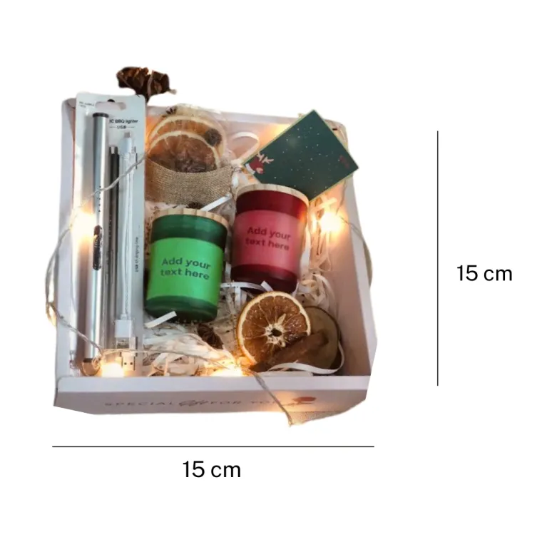 The Scented Candle in Clear Lid Gift Box, featuring dried flowers and a card, is the perfect birthday gift for your lover, designed to arouse emotion with every fragrance and add a personal touch to your thoughtful gesture