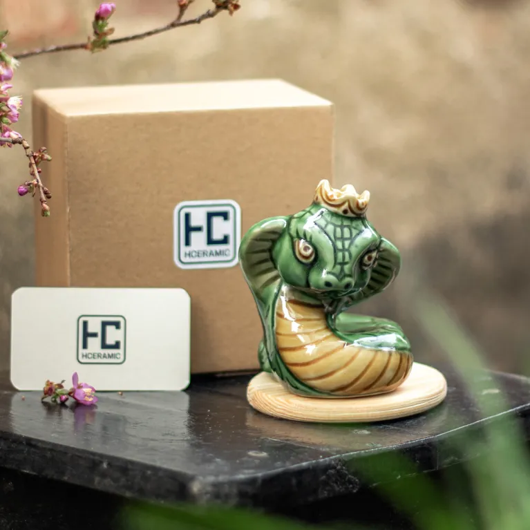 Tượng rắn hoa dây gốm sứ – tượng rắn sành đáng yêu mang nét uyển chuyển nghệ thuật, đồ gốm trang trí nhà cửa, quà tân gia và quà lưu niệm Việt Nam độc đáoTượng rắn hoa dây gốm sứ – tượng rắn sành đáng yêu mang nét uyển chuyển nghệ thuật, đồ gốm trang trí nhà cửa, quà tân gia và quà lưu niệm Việt Nam độc đáo