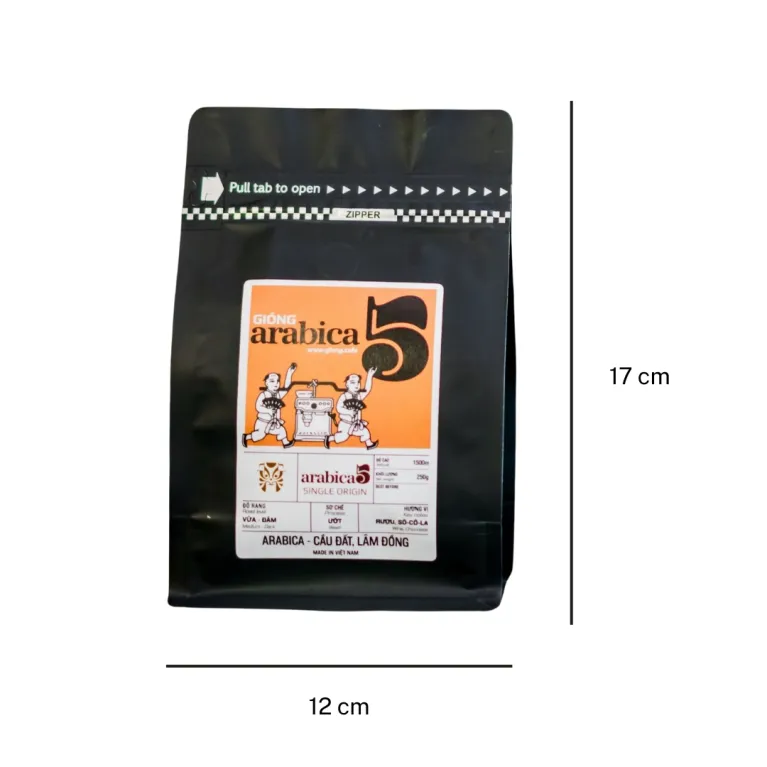 Arabica 5 – Cà phê Arabica Cầu Đất nguyên chất 100% với hương vị rượu & socola đậm đà, dành cho pha phin chuẩn vị Việt Nam, là quà tặng cà phê Việt Nam cao cấp đầy tinh tế.