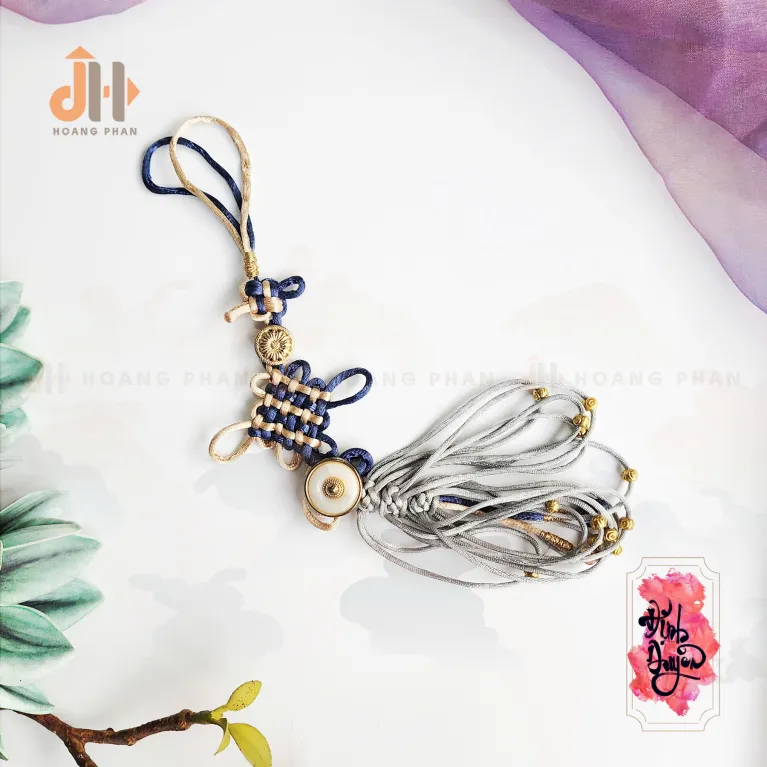"Destined Love" gift set in "Golden Harmony" edition symbolizes enduring romance as an elegant engagement ceremony offering featuring feng shui decorations and stylish fashion accessories in a meaningful Vietnamese souvenir