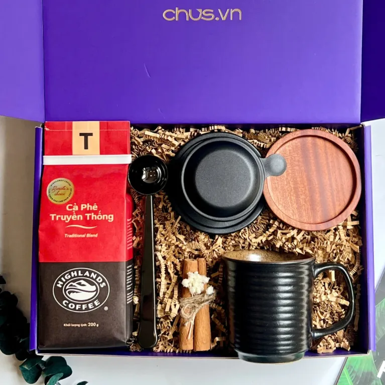 Vietnam Black coffee gift box delivers deep and rich flavors through specialty Vietnamese coffee paired with professional brewing equipment, making an exclusive corporate gift and authentic Vietnamese souvenir