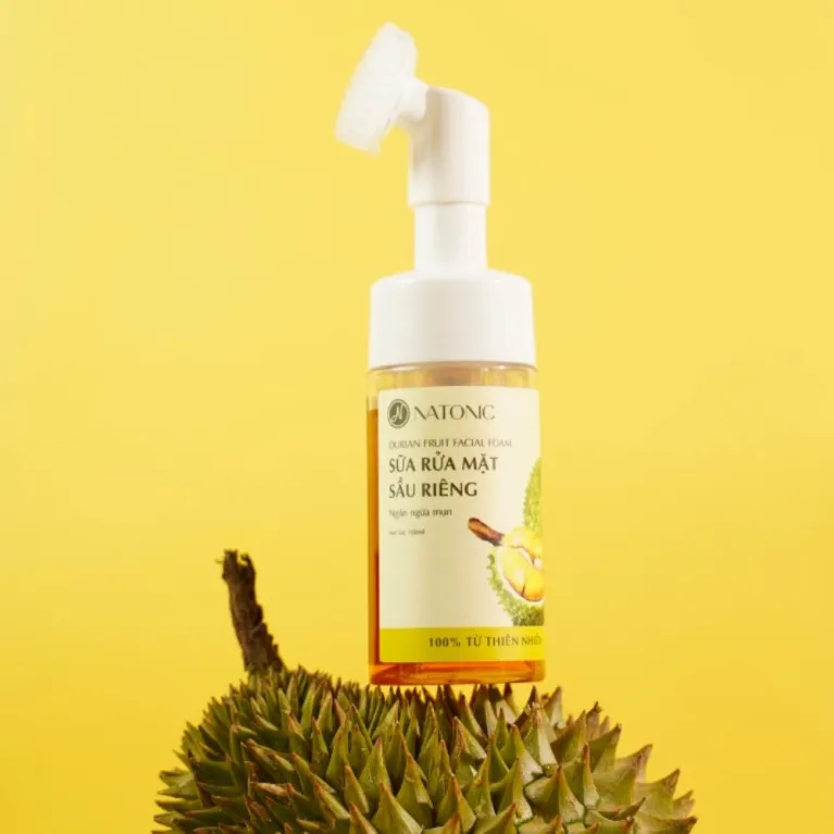 Sữa rửa mặt sầu riêng 100ml với công thức hiệu quả bất ngờ, có khả năng ngăn mụn đáng kể từ thành phần tự nhiên an toàn, giúp chăm sóc da khỏe mạnh toàn diện, là sản phẩm mỹ phẩm thiên nhiên lành tính cho mọi loại da